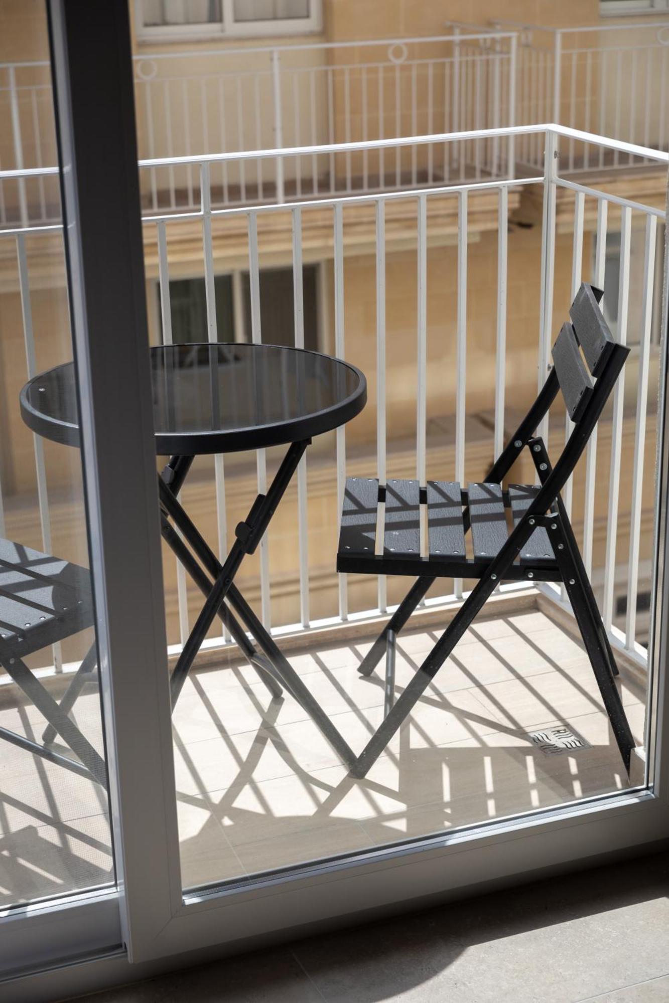 Апартаменты Modern 1br Close To Manoel Island Saint Julians & Tigne Shopping Mall *